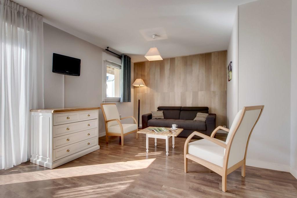 Appartements Les Ormes Epiniac Eksteriør bilde