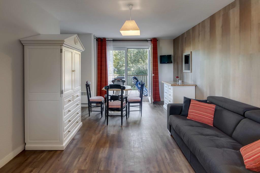 Appartements Les Ormes Epiniac Eksteriør bilde